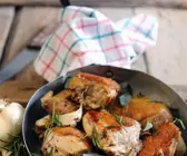 Perlhuhn mit Kräutern