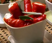 Peperoncini mit Käsefüllung