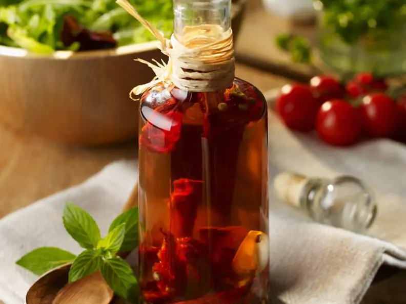 Tomatenessig