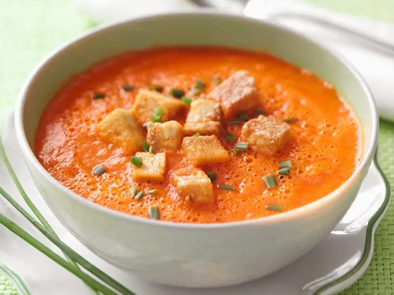 Paprika-Tomatensuppe