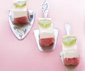 Melonensorbet mit Limettencreme