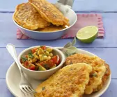 Maisbratlinge mit Salsa