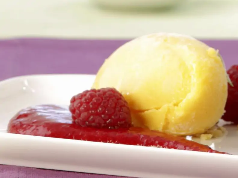 Pfirsichsorbet