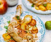 Hähnchenschenkel im Backofen mit Kartoffeln