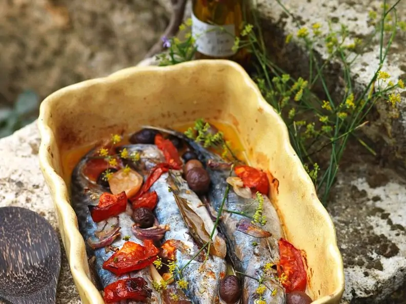 Makrelen mit Tomaten