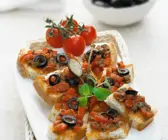 Tomaten-Crostini