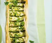 Erbsentarte mit Spargel