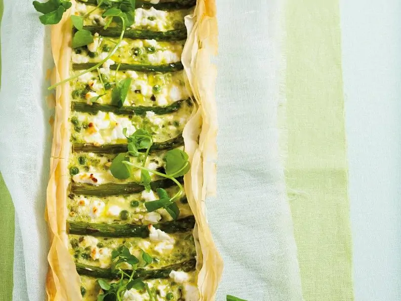 Erbsentarte mit Spargel
