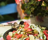 Fruchtiger Fenchel-Selleriesalat