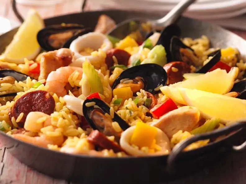 Paella mit Chorizo