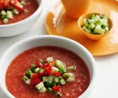 Gazpacho mit frischen Tomaten