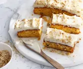 Carrot cake mit Frosting