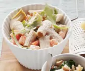 Nudelsalat mit Tomaten und Artischocken
