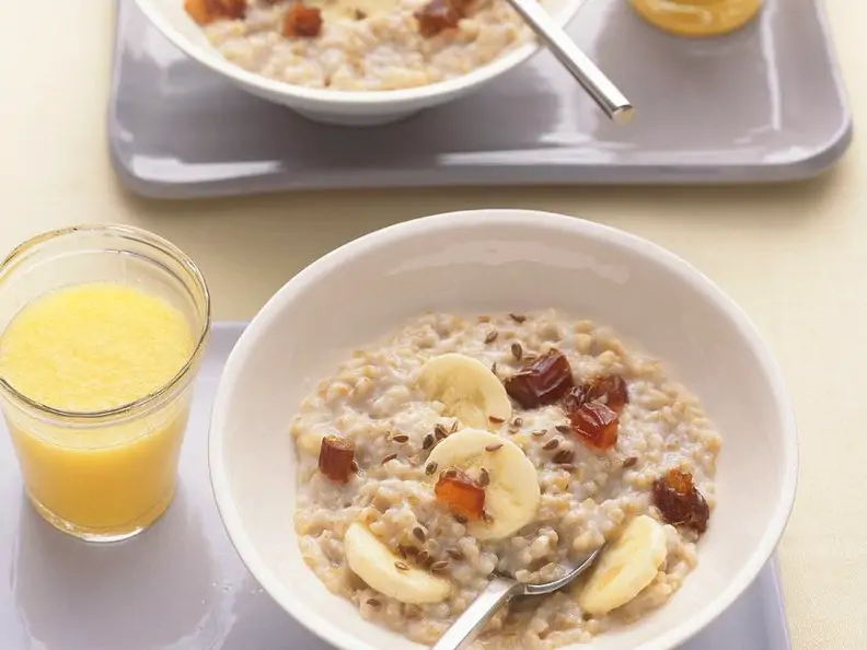 Haferbrei mit Banane und Honig
