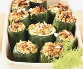 Gefüllte Zucchini mit Fenchel und Reis