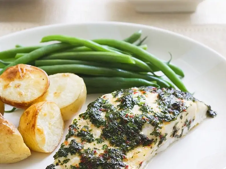 Fisch mit Kräuterhaube