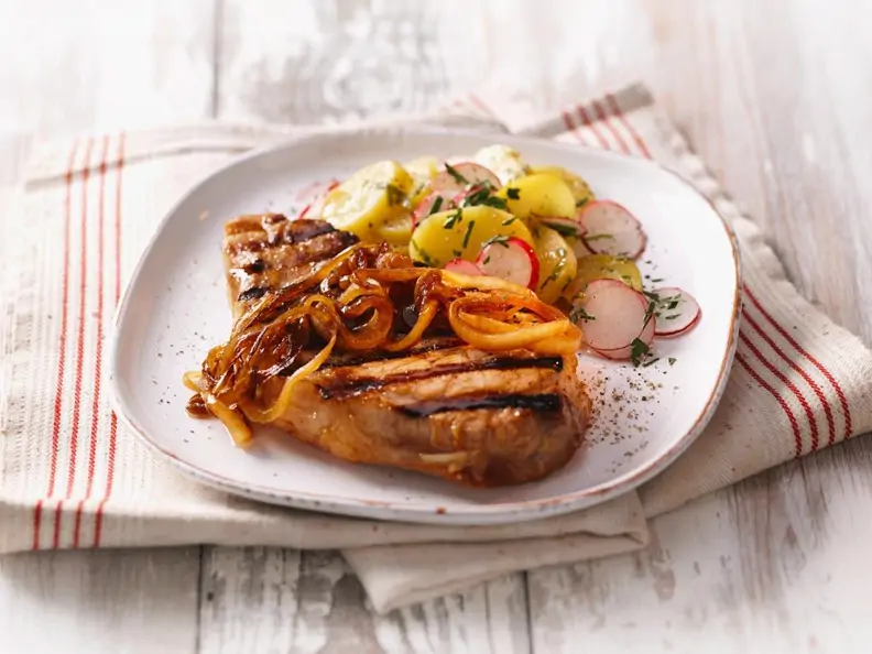 Rostbrätl mit Zwiebeln aus Thüringen
