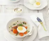 Suppe zu Ostern mit Ei