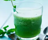 Melonen-Gurkendrink mit Minze