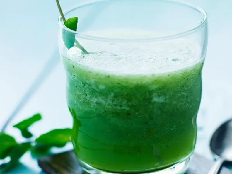 Melonen-Gurkendrink mit Minze