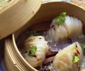 Im Bambuskorb gedämpfte Dim Sum
