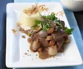 Eintopf mit Rind und Bier aus Irland