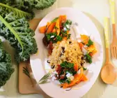 Möhren-Grünkohl-Pfanne mit Bulgur