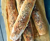 Baguette mit Sonnnenblumenkernen