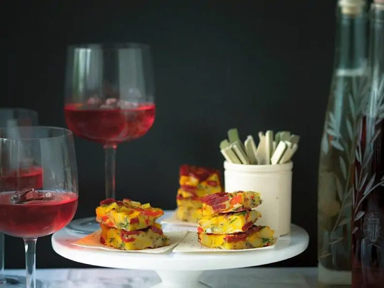 Tortilla mit Kartoffeln und spanischer Wurst