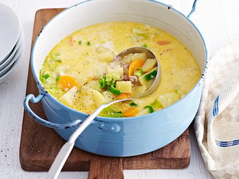 Gemüse-Hackfleisch-Suppe
