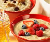 Beeren-Weizen-Brei