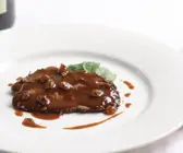 Klassischen Sauerbraten herstellen