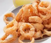 Frittierte Calamari herstellen