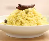 Reis mit Safran herstellen