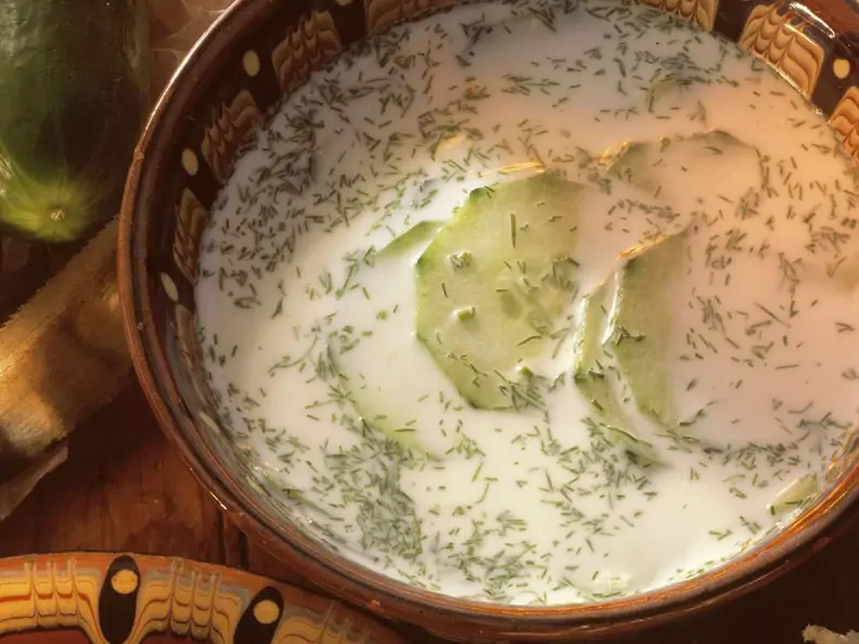 Gurkensuppe mit Joghurt