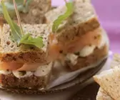 Rucola-Lachs-Brote