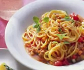 Pasta mit Sahne-Bolognese