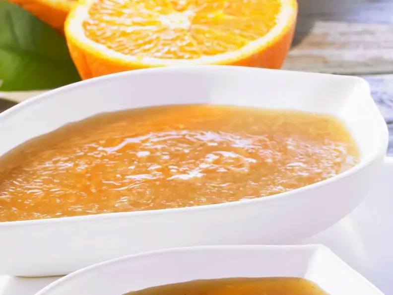 Fruchtige Glasur mit Orange