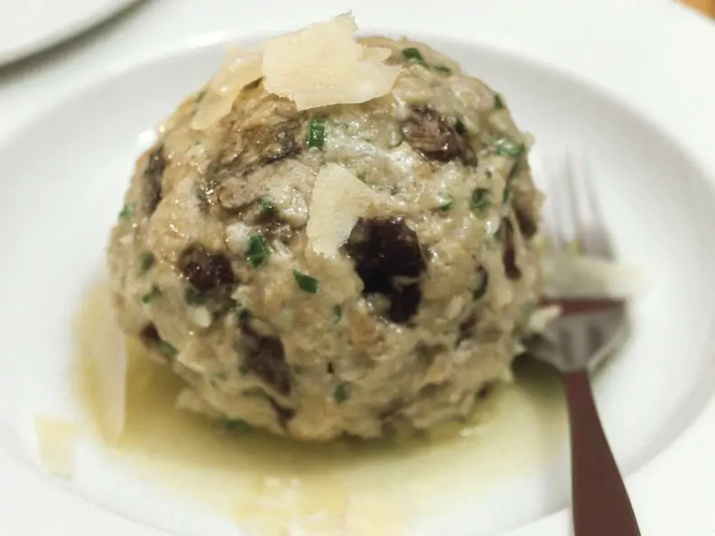 Knödel mit Steinpilzen