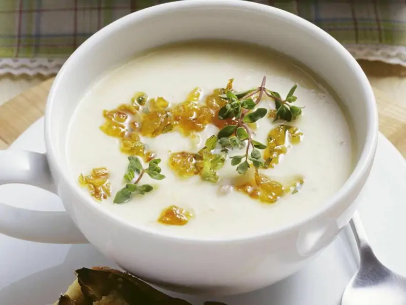 Kartoffelsuppe nach fränkischer Art