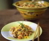 Scheinefleisch und Gemüse, dazu Couscous