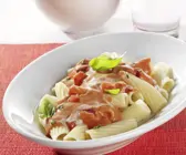 Tortiglioni mit Tomatensauce