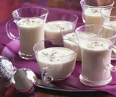 Weihnachtliche Milchshakes mit Zimt