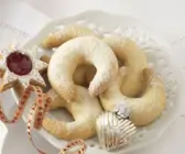 Zarte Vanillekipferl