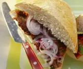 Weißbrot mit Rinderhack