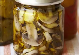 Eingemachte Pilze