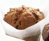 Nussmuffins mit Honig