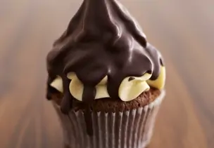 Schoko-Eierlikör-Cupcakes