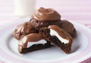 Kekse mit Milch-und Nougatcreme 