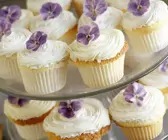 Veilchen-Cupcakes